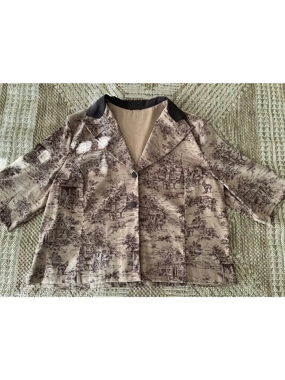 Vintage Village Scene light blazer button front